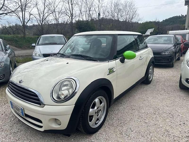 Usata Mini One D 90 CV (66 kW) 2010 Beige Utilitaria