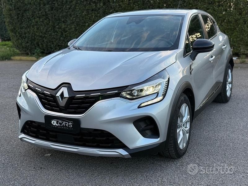 Usata Renault Captur 116 CV (85 kW) 2020 Grigio SUV