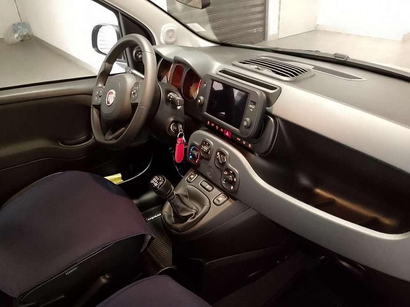 Usata Fiat Panda Cross Cross 69 CV (50 kW) 2024 Verde Utilitaria