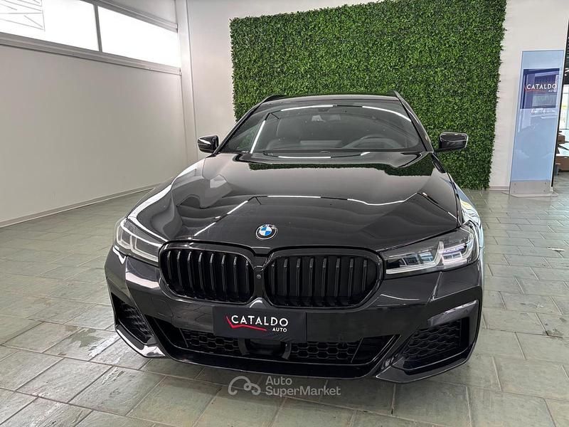 Usata BMW 520 M Sport 190 CV (139 kW) 2024 Nero Station wagon