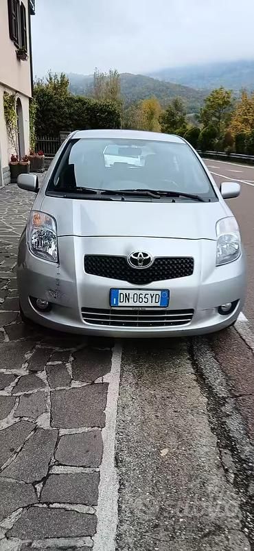Usata Toyota Yaris Sol 2008 Grigio Utilitaria