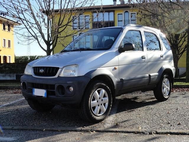 Argento Usata 2003 Daihatsu Terios SUV | 1900 € (Super prezzo) - Immagine 1/4