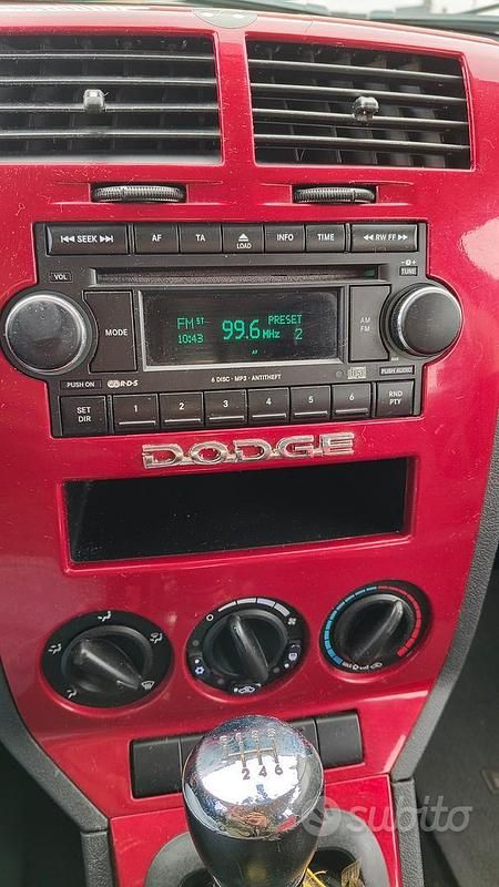 Usata Dodge Caliber 140 CV (102 kW) 2009 Rosso Utilitaria