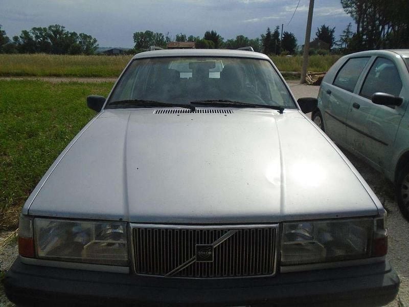 Grigio chiaro Usata 1993 Volvo Polar Station wagon | 3500 € - Immagine 1/4