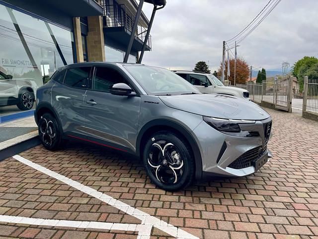 Nuova Alfa Romeo GT Junior Edizione Speciale 145 CV (106 kW) 2025 Argento SUV