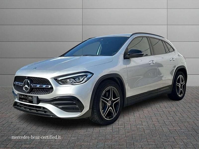 Usata Mercedes GLA200 Premium 150 CV (110 kW) 2023 Argento SUV