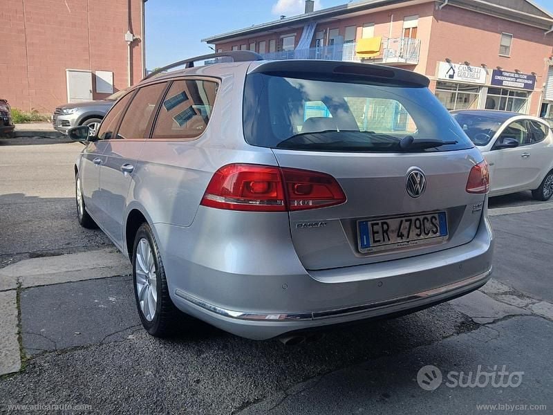 Usata VW Passat Comfortline 140 CV (102 kW) 2013 Grigio Station wagon