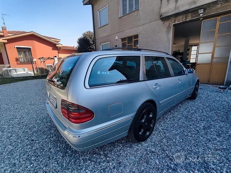 Usata Mercedes E430 Edition 279 CV (205 kW) 2001 Berlina