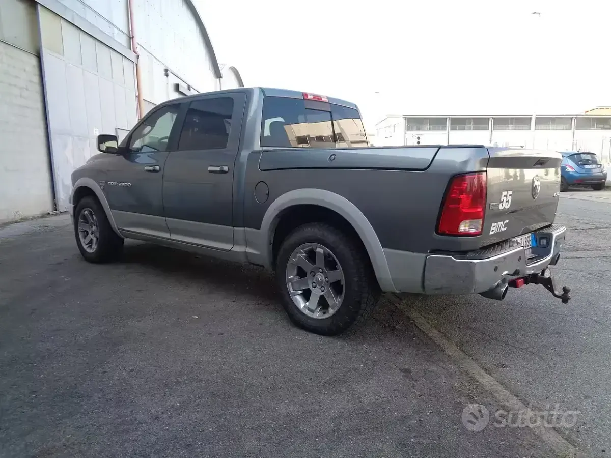 Usata Dodge Ram 396 CV (291 kW) 2009 Grigio Pick-up