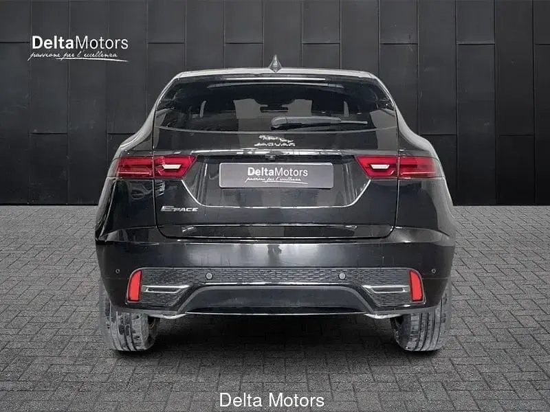 Usata Jaguar E-Pace R-Dynamic 160 CV (117 kW) 2022 Nero metallizzato SUV