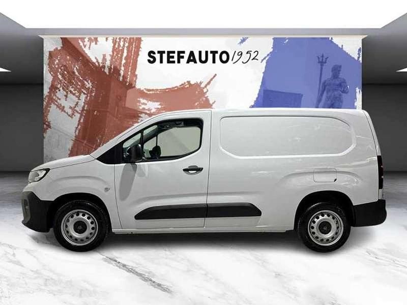 Nuova Peugeot Partner S 102 CV (75 kW) 2026 Kaolin white pastello Monovolume