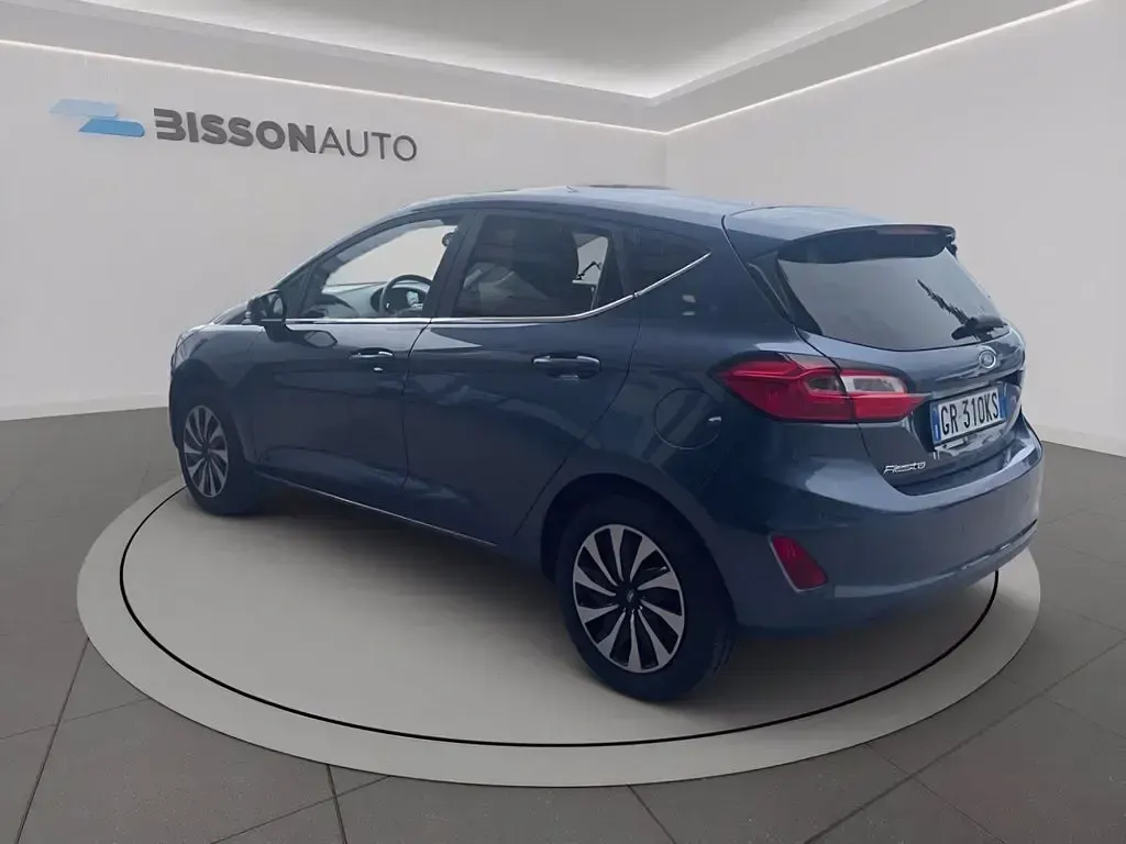 Usata Ford Fiesta Titanium 75 CV (55 kW) 2023 Chrome blue Utilitaria