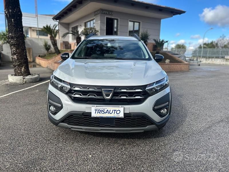 Usata Dacia Jogger Extreme 100 CV (73 kW) 2022 Grigio Monovolume