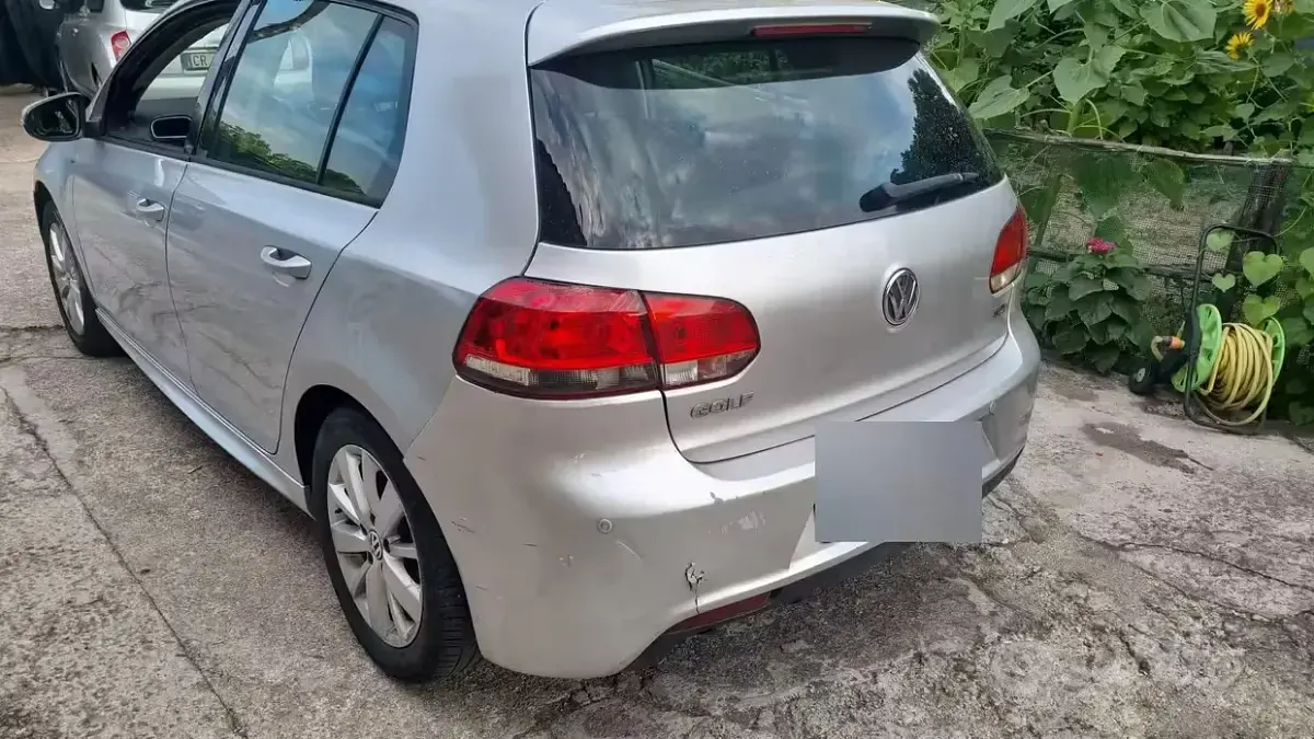 Usata VW Golf VI Edition 105 CV (77 kW) 2011 Grigio Utilitaria