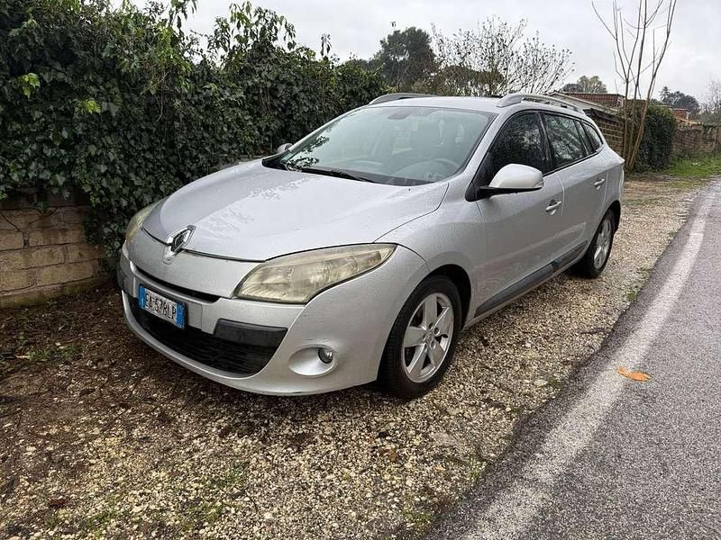 Usata Renault Mégane III Dynamique 110 CV (80 kW) 2010 Argento Station wagon