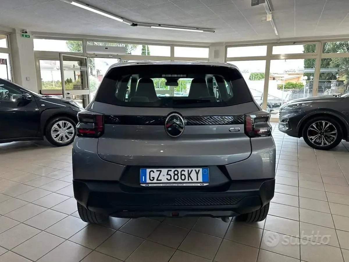 Usata Citroën C3 PureTech 100 CV (73 kW) 2025 Grigio SUV