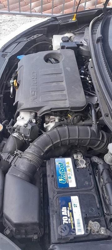 Grigio Usata 2010 Hyundai i20 Tre volumi | 1800 € (Buon prezzo) - Immagine 1/4