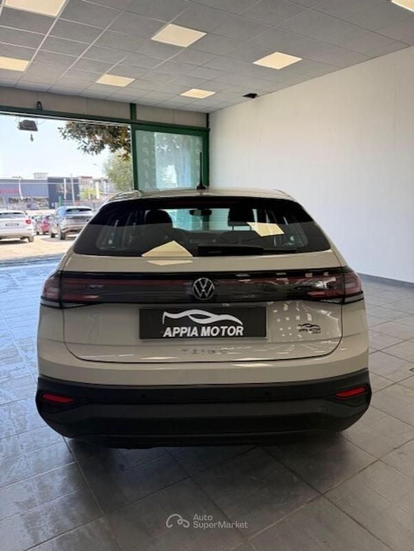 Usata VW Taigo Life 95 CV (69 kW) 2023 Beige SUV