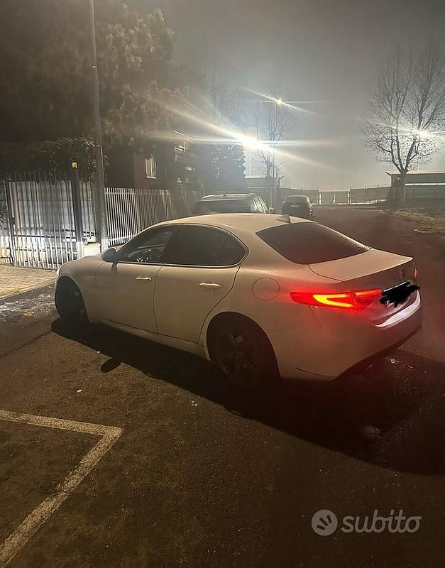 Usata Alfa Romeo Giulia Executive 200 CV (147 kW) 2019 Bianco Berlina