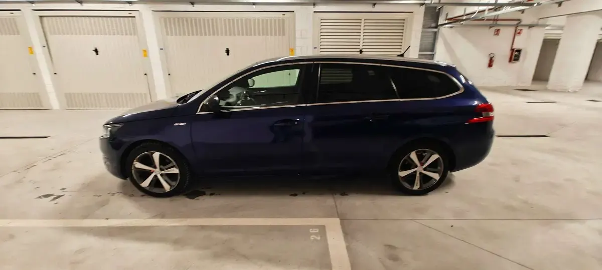 Usata Peugeot 308 SW GT-line 120 CV (88 kW) 2016 Blu/azzurro Station wagon