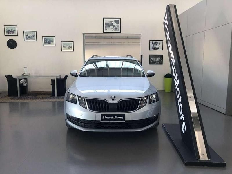 Usata Skoda Octavia Executive 116 CV (85 kW) 2019 Argento Station wagon