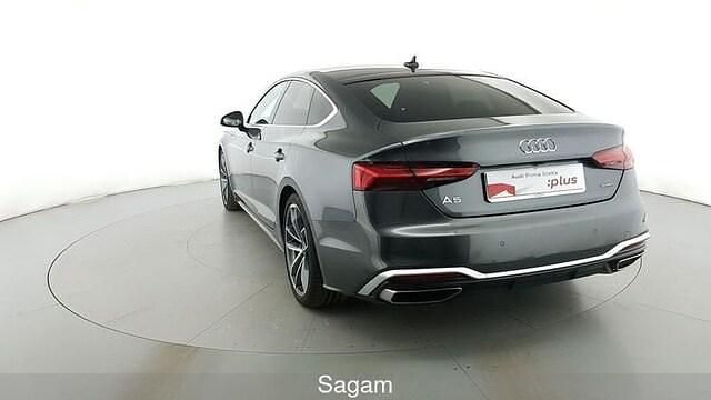 Usata Audi A5 Sportback S-Line 204 CV (150 kW) 2024 Grigio daytona perla Utilitaria