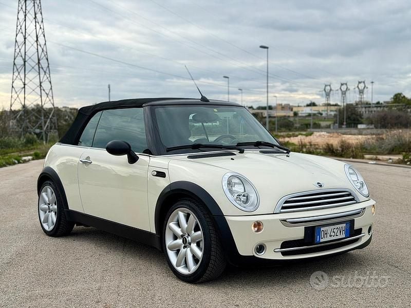 Usata Mini One Cabriolet 89 CV (65 kW) 2007 Beige Cabrio