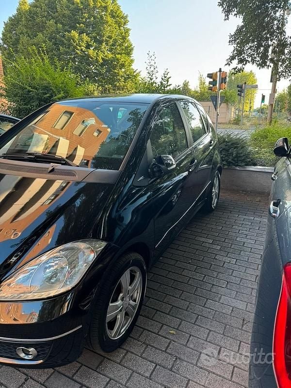 Usata Mercedes A180 Avantgarde 109 CV (80 kW) 2008 Nero Utilitaria