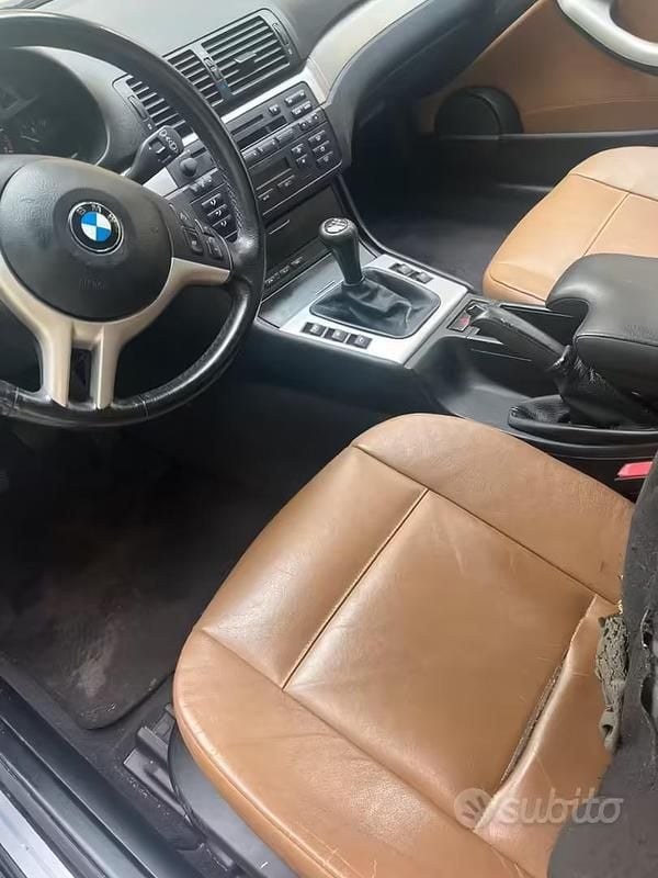 Usata BMW 320 Cabriolet 170 CV (125 kW) 2003 Nero Cabrio