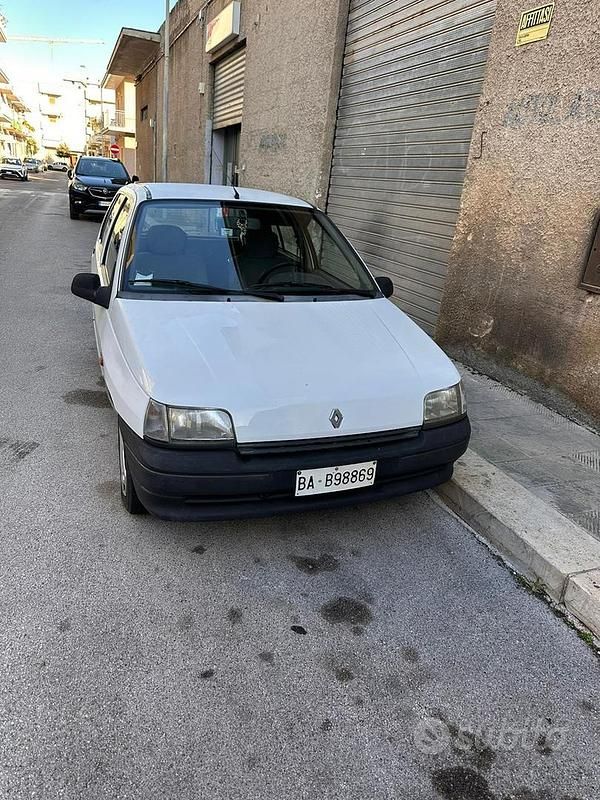 Usata Renault Clio 1990 Bianco Utilitaria