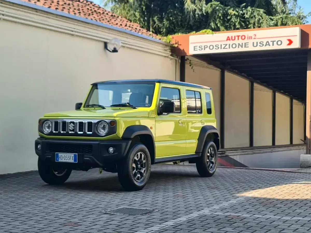 Nuova Suzuki Jimny GLX 101 CV (74 kW) 2026 Giallo SUV