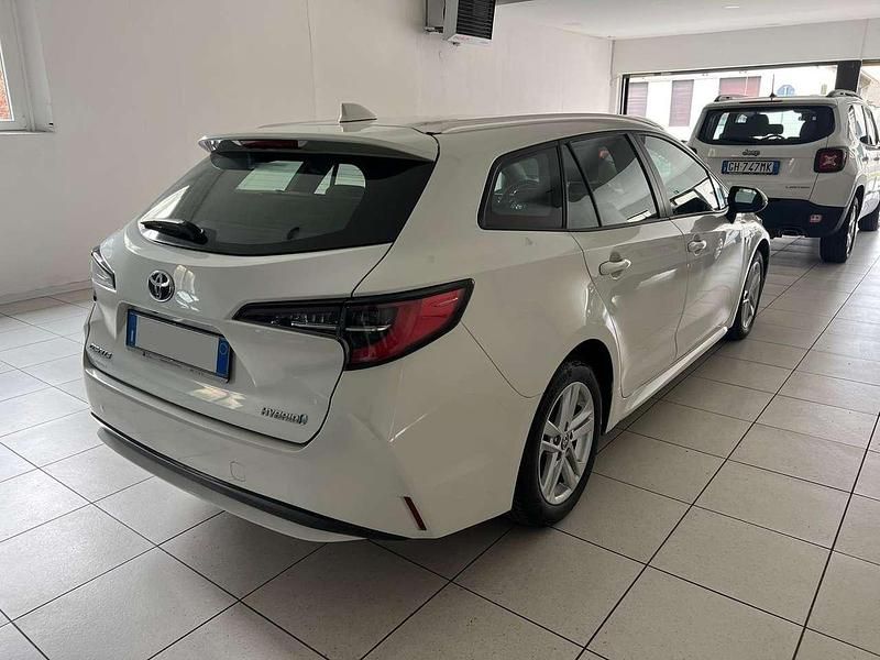 Usata Toyota Corolla Business Edition 98 CV (72 kW) 2021 Bianco Station wagon