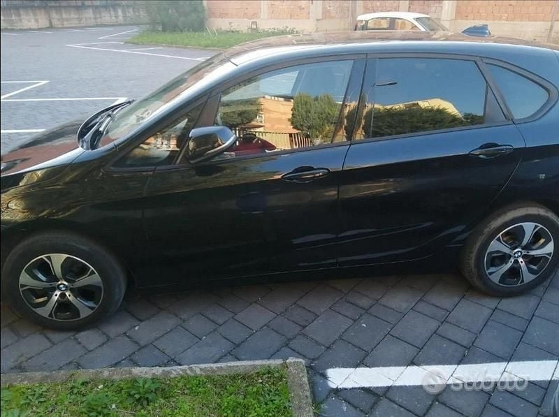 Usata BMW 216 Active Tourer 116 CV (85 kW) 2015 Nero Monovolume