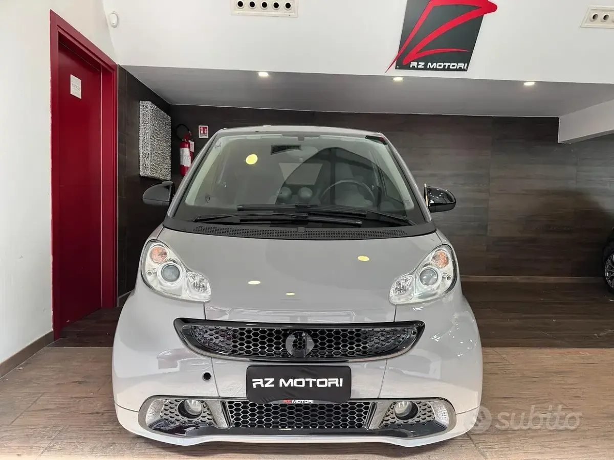 Usado Smart ForTwo Cabrio Pulse 71 CV (52 kW) 2014 Gris Descapotable