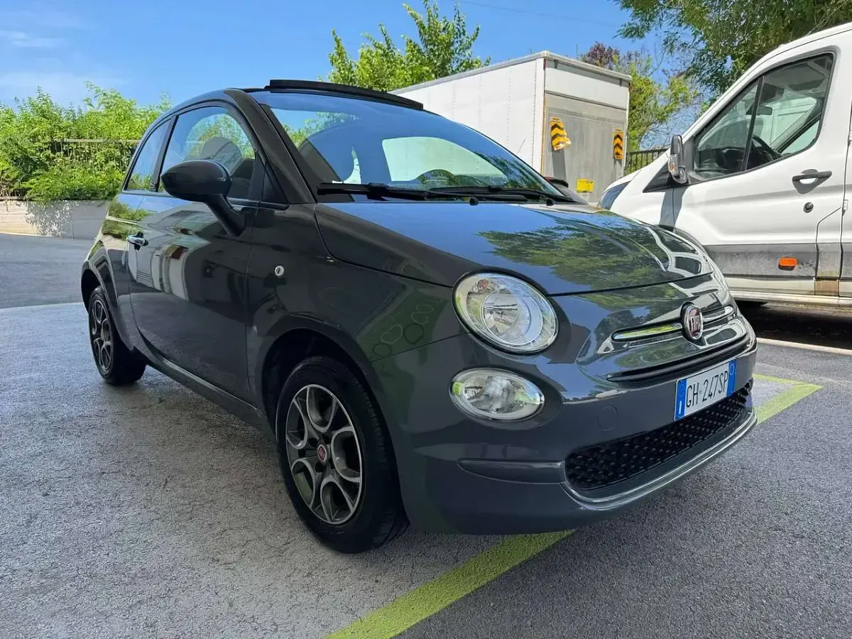 Usata Fiat 500C Red 70 CV (51 kW) 2022 Grigio Cabrio