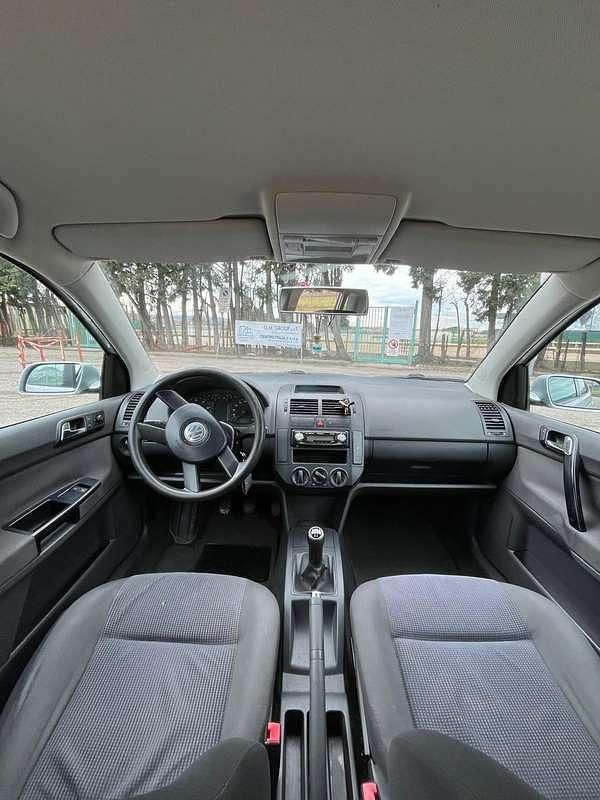 Usata VW Polo 64 CV (47 kW) 2004 Argento Berlina
