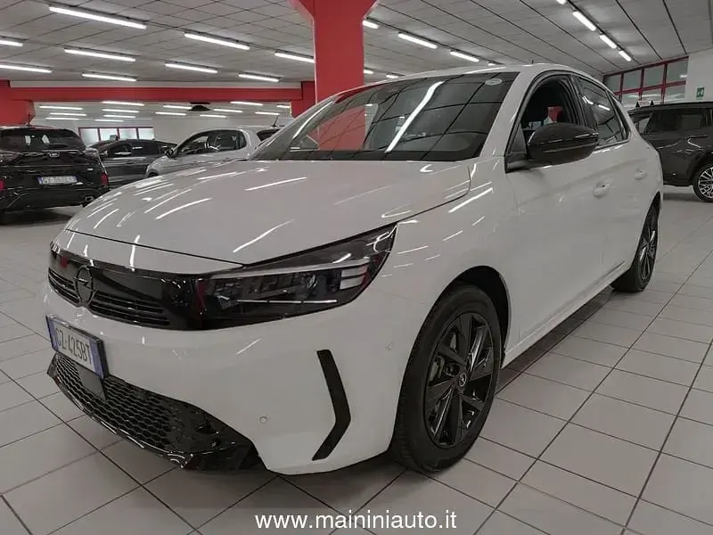 Usata Opel Corsa 101 CV (74 kW) 2025 Utilitaria