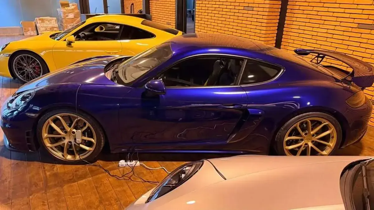 Usata Porsche 718 Cayman GT4 420 CV (308 kW) 2022 Blu/azzurro Coupé