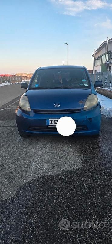 Blu Usata 2006 Daihatsu Sirion Due volumi | 2400 € - Immagine 1/4