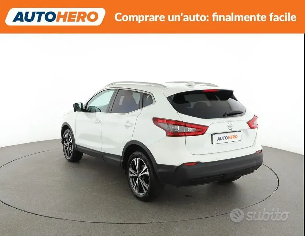 Usata Nissan Qashqai N-Connecta 116 CV (85 kW) 2018 Bianco SUV
