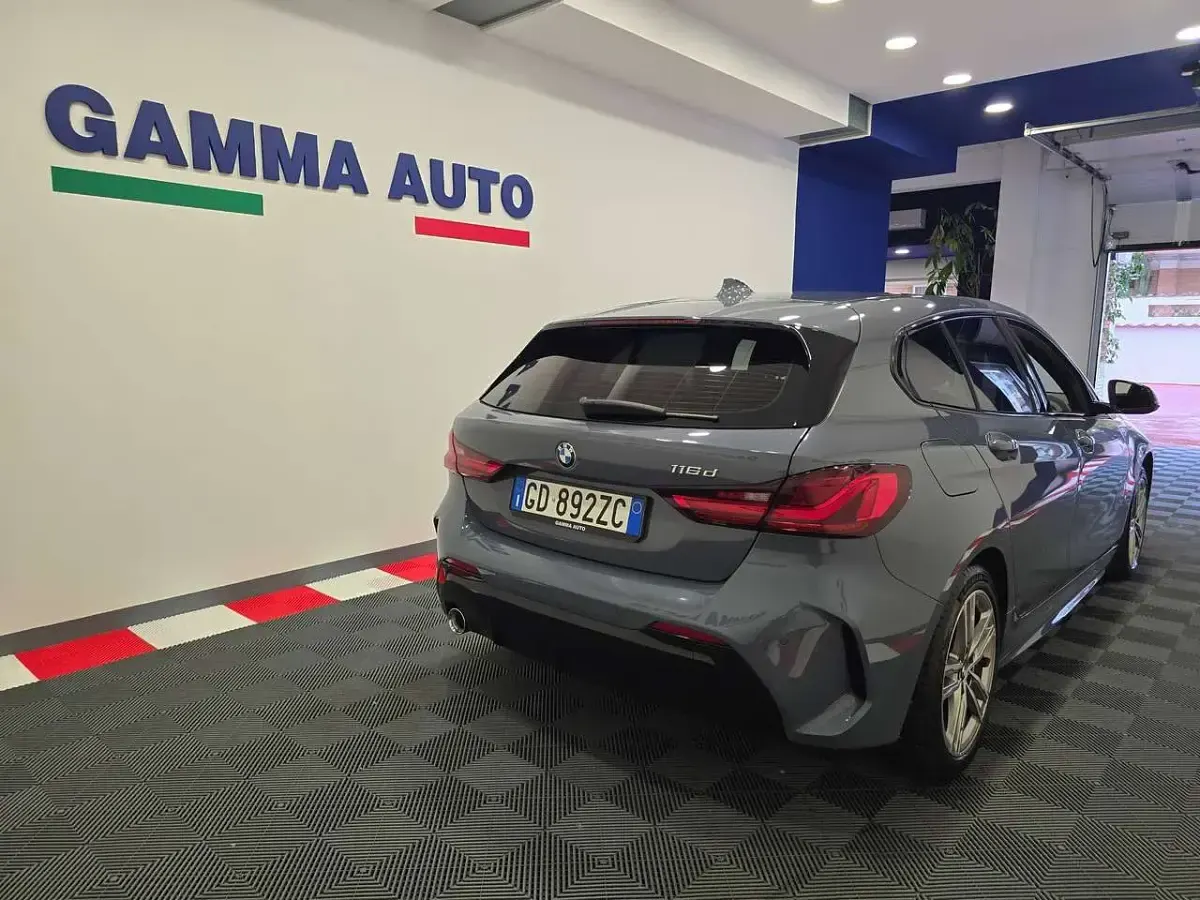 Usata BMW 116 M Sport 116 CV (85 kW) 2021 Individual storm bay Utilitaria