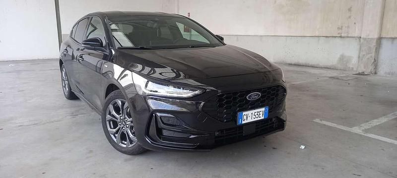 Usata Ford Focus ST-Line 125 CV (91 kW) 2024 Nero Berlina