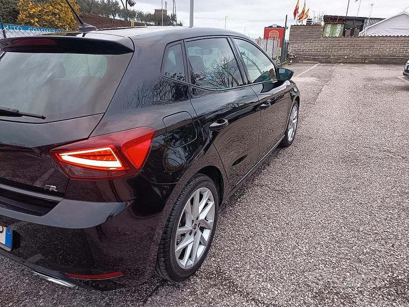 Usata Seat Ibiza FR 116 CV (85 kW) 2023 Nero Utilitaria