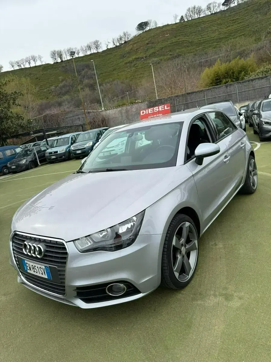 Usata Audi A1 90 CV (66 kW) 2014 Argento Utilitaria