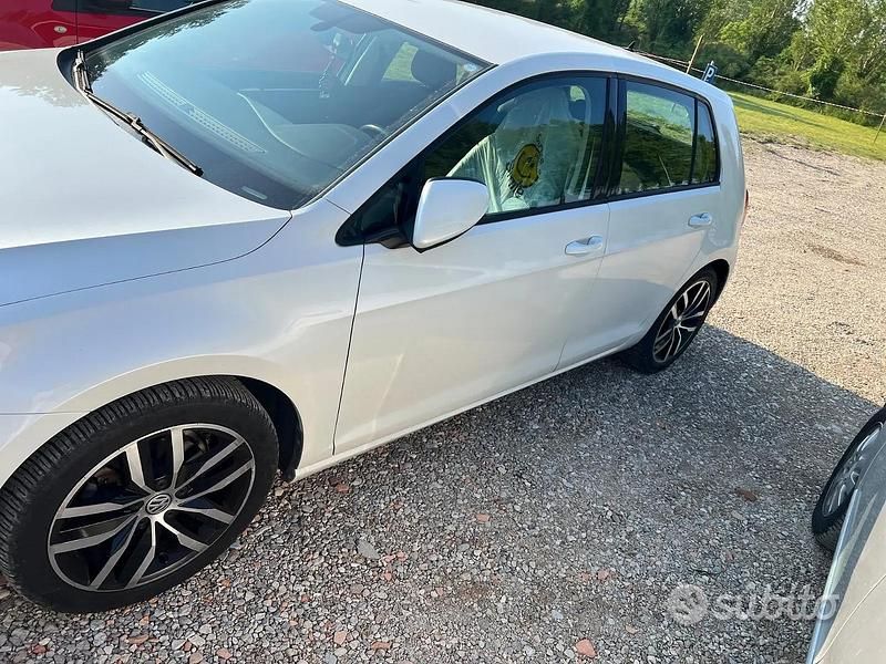 Usata VW Golf VII 110 CV (80 kW) 2016 Bianco Berlina