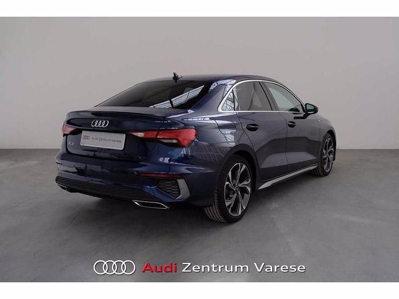 Usata Audi A3 S-Line 150 CV (110 kW) 2023 Blu navarra Berlina