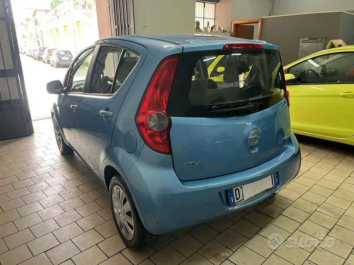 Begagnad Opel Agila Enjoy 65 HK (47 kW) 2009 Blå Halvkombi