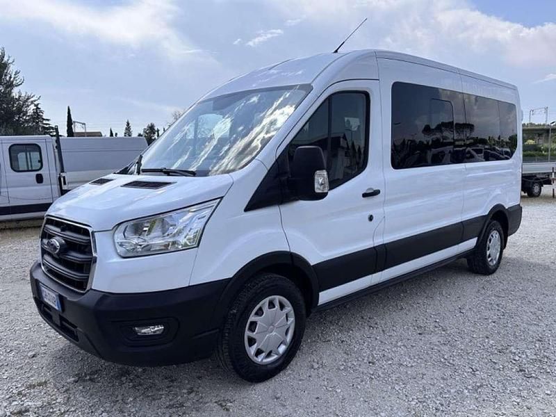 Usata Ford Transit 131 CV (96 kW) 2021 Bianco pastello Berlina