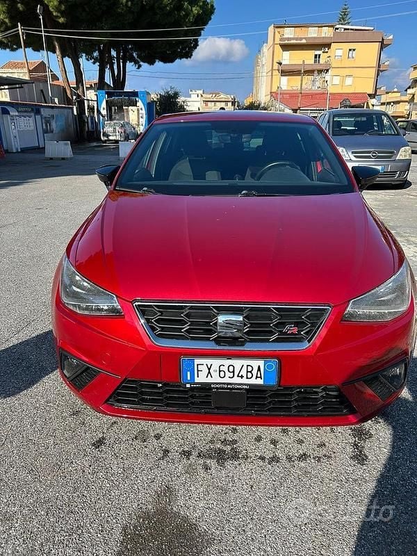 Usata Seat Ibiza FR 90 CV (66 kW) 2019 Rosso Utilitaria