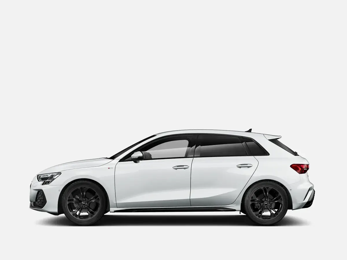 Nuova Audi A3 S-Line 150 CV (110 kW) 2026 Bianco ghiaccio metallizzato